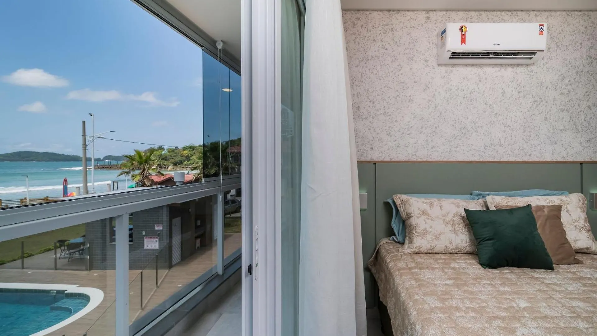 Appartement A13 - Apartamento Beira Mar Na Praia De Bombas 02 Suites Bombinhas Brazilië